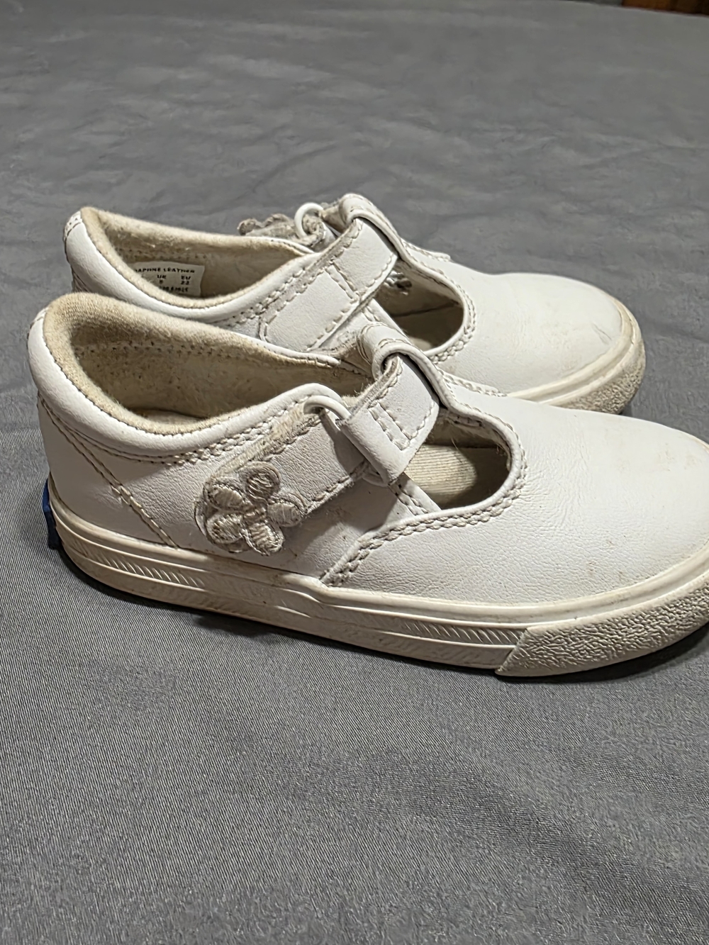 Keds White Girls Mary Jane Sneaker with Flower Stitch